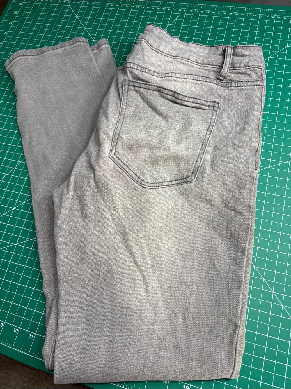 Forever 21 Men's Gray Denim Jeans